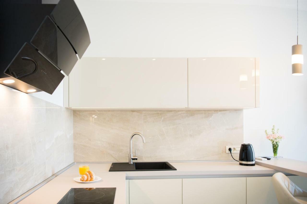 Sea Star Apartments Odessa Ngoại thất bức ảnh