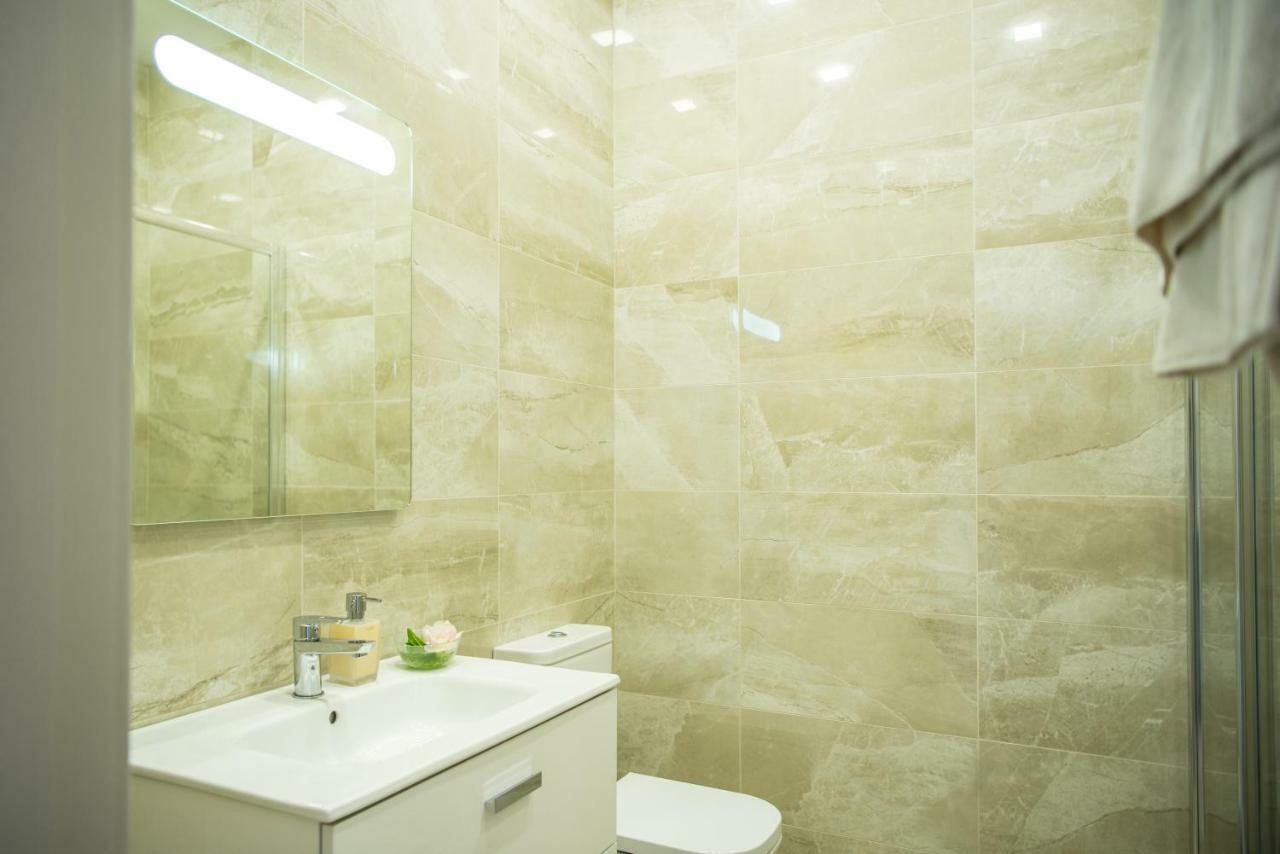 Sea Star Apartments Odessa Ngoại thất bức ảnh