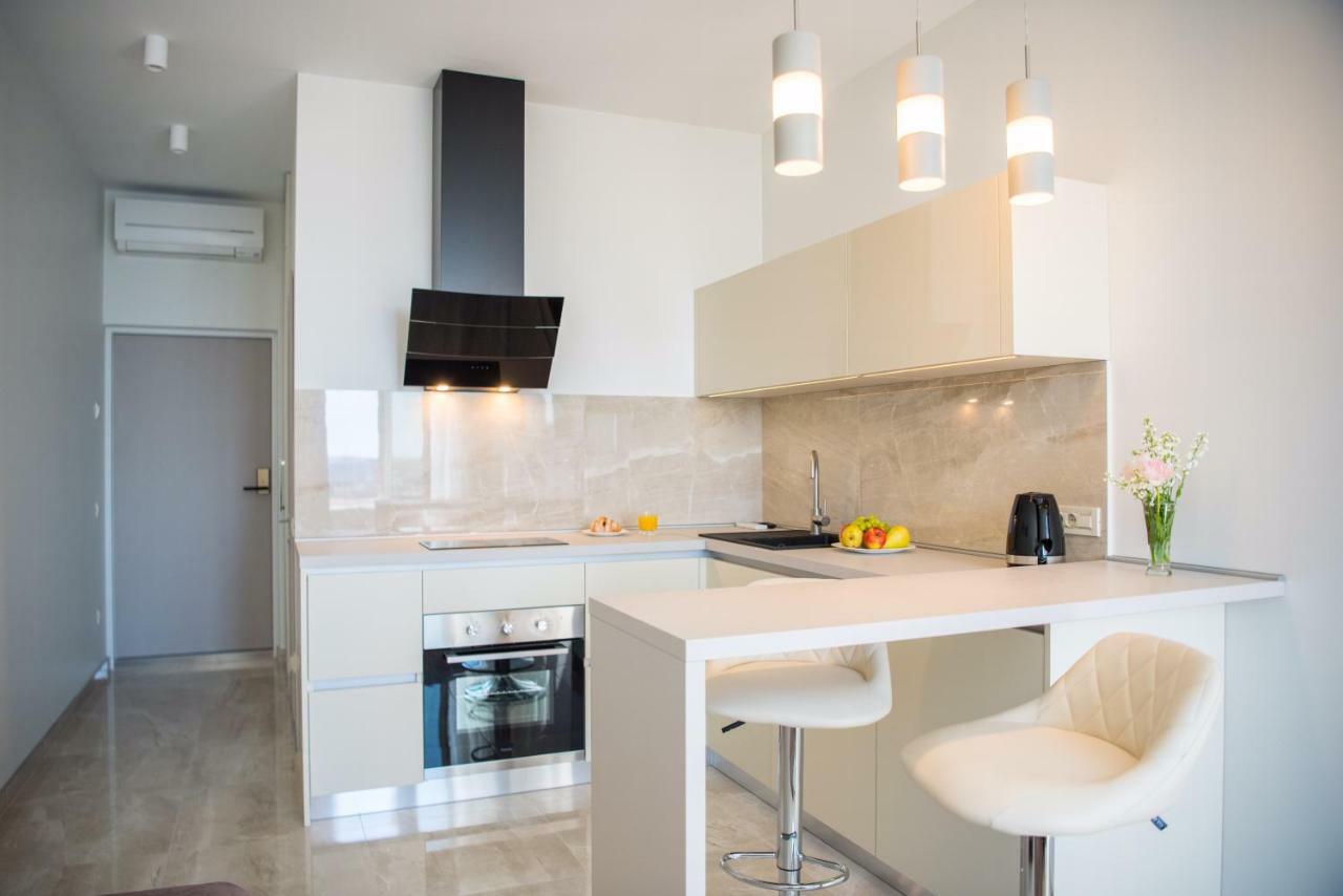 Sea Star Apartments Odessa Ngoại thất bức ảnh